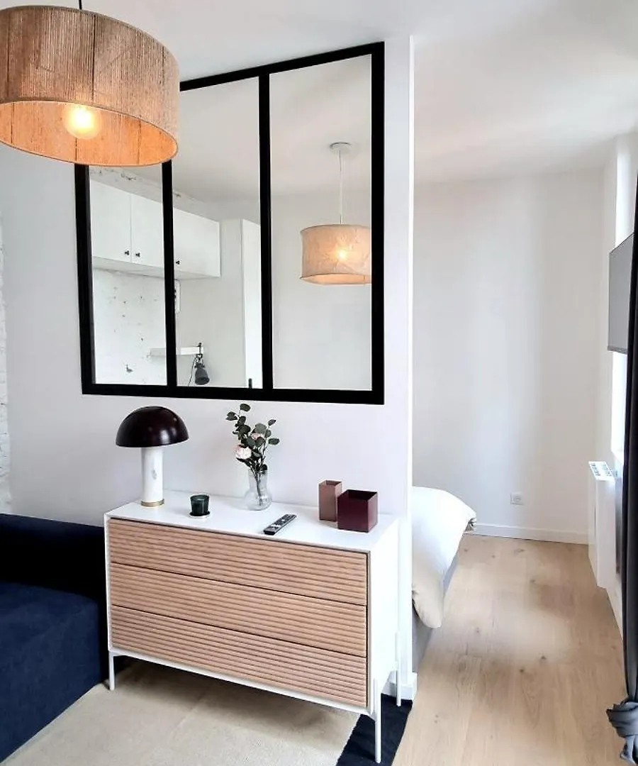 Grand Studio Avec Terrasse - Gare - Metro - Wifi Toulouse 0*,  France